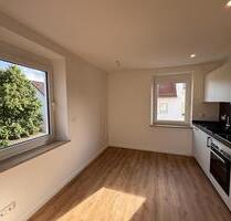 Erstbezug nach Sanierung: Moderne 2,5-Zimmer-Wohnung im EG in Augsburg-Göggingen