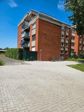 Foto - 4-Zimmer-Eckwohnung, Erdgeschoss mit alleinigem Garten