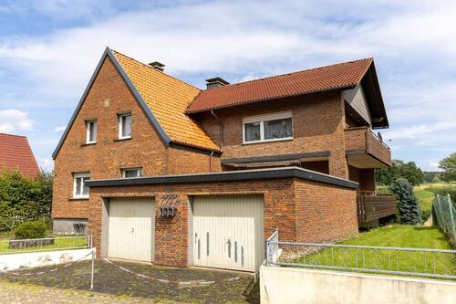 Foto - Ihr neues Zuhause im Grünen – großzügiges Einfamilienhaus