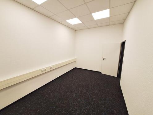 Foto - Vollständig renoviertes Warmlager 13,56 qm