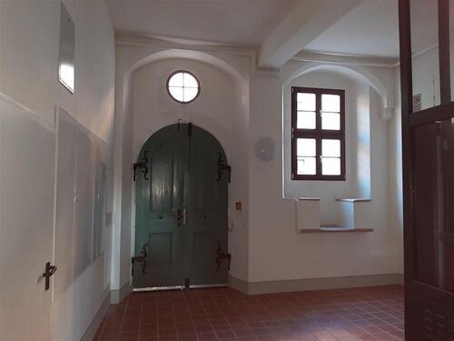 Foto - 2-Raum-Wohnung im 1.OG mit Fahrstuhl im Treppenhaus