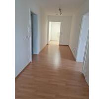 3 Zimmer Wohnung zu vermieten - 950,00&nbsp;EUR Kaltmiete, ca.&nbsp; 80,00&nbsp;m&sup2; in Neunburg vorm Wald (PLZ: 92431)