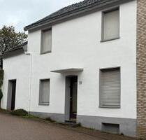 Sanierungsbedürftiges Reihenendhaus mit Potenzial in Stolberg - Stolberg (Rhld.) Büsbach