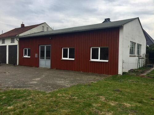 Foto - Halle mit Büro - 1.175,00&nbsp;EUR Kaltmiete, ca.&nbsp; 190,00&nbsp;m&sup2;