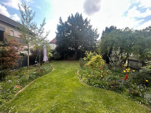 Foto - 7 Zimmer Einfamilienhaus in Rüsselsheim am Main