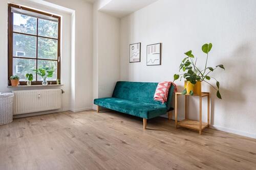 Foto - voll möblierte 2,5-Zimmer-Wohnung mit Einbauküche Parkplatz