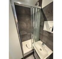 *IDEAL FÜR SINGLES + STUDENTEN* 2-Raum Wohnung mit Duschbad - Halle (Saale) Silberhöhe