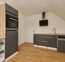 Erstbezug nach Sanierung: Charmante 3-Zimmer Dachgeschosswohnung - Kirchlinteln