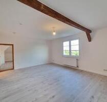 Im idyllischen Grün wartet diese geräumige 4-Zimmer-Wohnung auf euch! - Teltow