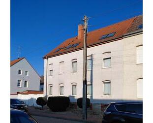 4-Zimmer-Wohnung in Löderburg - 650,00&nbsp;EUR Kaltmiete, ca.&nbsp; 120,00&nbsp;m&sup2; in Staßfurt (PLZ: 39446) Löderburg