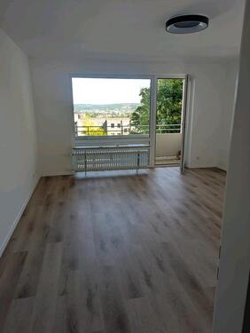 Foto - Schöne 1-Zimmer -Wohnung mit Balkon & Einbauküche