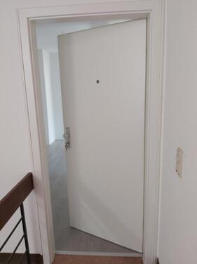 Foto - 1 Zimmerwohnung 43qm im Zentrum 640 Miete + Strom und Gas bei EWR