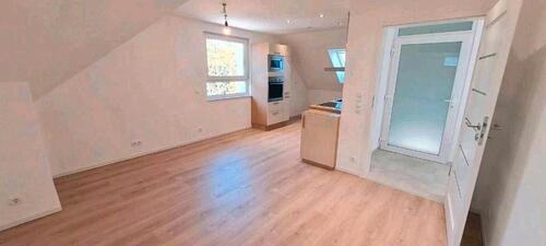 Foto - 3 Zimmer Dachgeschoßwohnung zur Miete in Ludwigshafen am Rhein