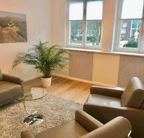 Praxisraum mit Parkblick in Hamburg Altona