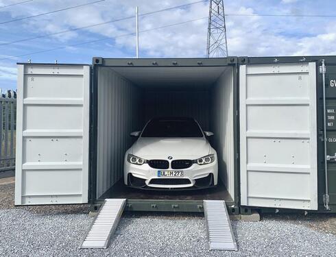 Foto - Lager Mieten bei Ulm — Garage, Abstellraum, Container, Stellplatz