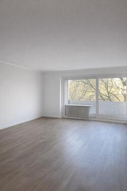 Foto - Helle 3ZKB mit 2 Balkonen, Aufzug und Parkplatz in Bremen