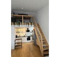 Stilvolle 3-Zimmer-Galerie-Wohnung in München | voll möbliert