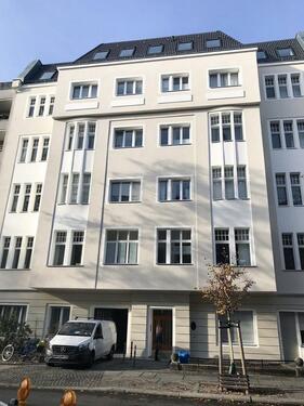 Foto - Neubau! 4-Zimmerwohnung mit Balkon und Aufzug im Hinterhaus am Hochmeisterplatz