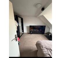 Single Dachbodenwohnung 3 Zimmern - Dinslaken Lohberg