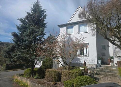 Foto - 7 Zimmer Einfamilienhaus zum Kaufen in Mittenaar
