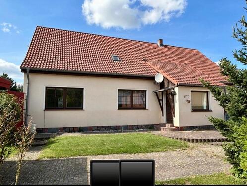 Foto - Charmantes Haus mit Großem Garten, Scheune und Garage in Altkalen