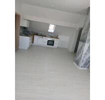 zu vermieten ck 85 m2 - 11,00&nbsp;EUR Kaltmiete, ca.&nbsp; 85,00&nbsp;m&sup2; in Eggenfelden (PLZ: 84307)