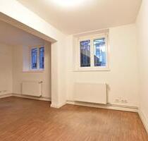 Stark gefragtes Karolinenviertel - Attraktive 2-Zi. Praxis-Bürofläche im Souterrain. - Hamburg Sternschanze