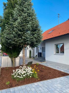 Foto - Einfamilienhaus mit Einliegerwohnung , Südgarten