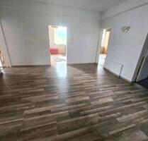 6 Zimmer Wohnung in HAHAUSEN(Seesen) in einem 3 Familienhaus