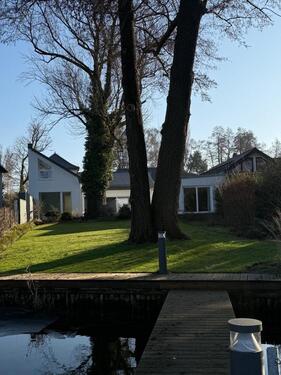 Foto - Traumhaus am See mit Gästehaus und eigenem Steg