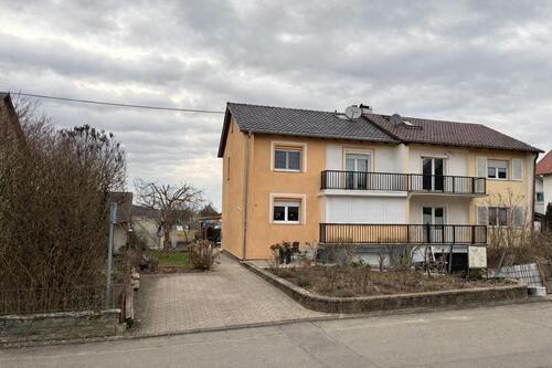 Foto - DHH mit 5 Zimmern zu vermieten - 1.600,00&nbsp;EUR Kaltmiete, ca.&nbsp; 120,00&nbsp;m&sup2;