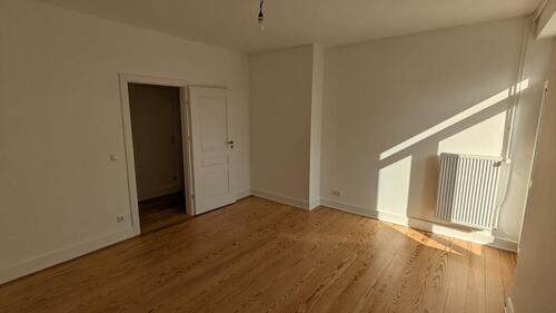 Foto - Frisch renovierte 3-Zimmer-Wohnung in zentraler Lage – Erstbezug