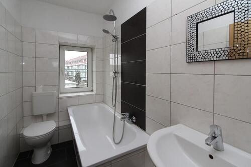 Foto - DREI ZIMMER sofort EINZUGSBEREIT