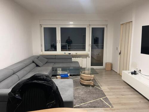Foto - Gemütliche 2-Zi.-Wohnung mit großem Balkon in zentraler Lage“