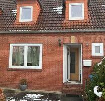 Reihenmittelhaus provisionsfrei zum Renovieren - Aurich