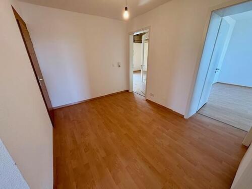 Foto - Neu renovierte, stadtnahe 3ZKB-Wohnung mit Balkon