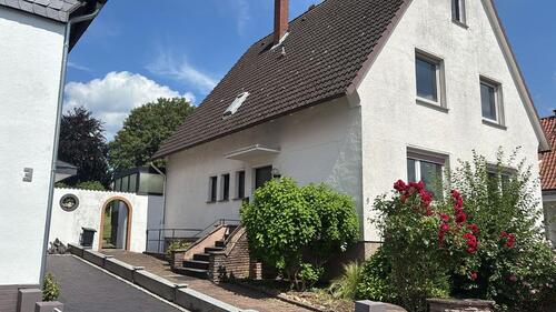 Foto - Einfamilienhaus mit Einliegerwohnung - Provisionsfrei