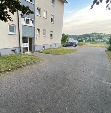 Foto - Solide 4-Zimmer Wohnung mit EBK, Balkon und Stellplatz