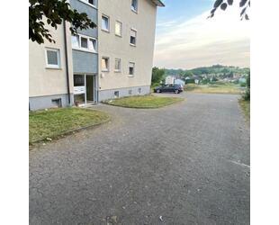 Solide 4-Zimmer Wohnung mit EBK, Balkon und Stellplatz - Hechingen