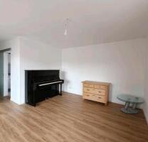 Drei-Zimmer Wohnung mit Balkon, Tiefgaragenstellplatz und Keller - Bad Vilbel
