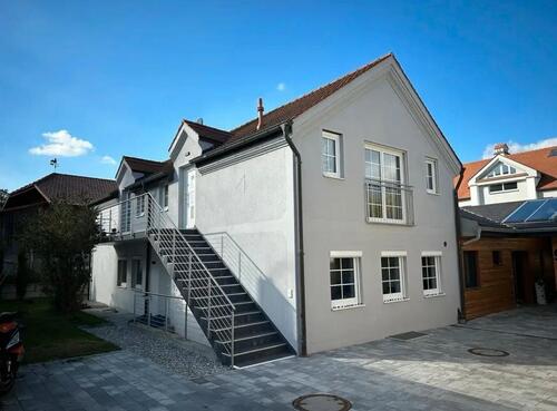 Foto - Traumhaftes 2 Familienhaus mit Pool und Sauna
