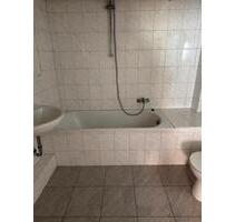 2 Zimmer Altbauwohnung - 390,00&nbsp;EUR Kaltmiete, ca.&nbsp; 72,00&nbsp;m&sup2; in Schöningen (PLZ: 38364)