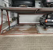 Tiefgaragenstellplatz in Bauernfeind - Nürnberg Langwasser