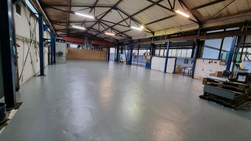 Foto - Gewerbehalle Produktion 851m² + Büro mit 2t, 4t und 10t Kran