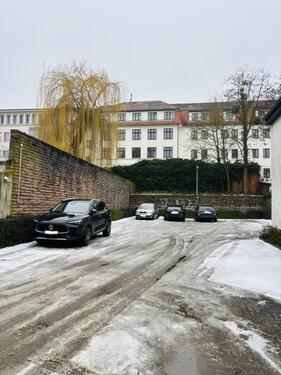 Foto - PKW Parkplatz Stellplatz Bahnhof Altstadt Schwerin Top-Lage