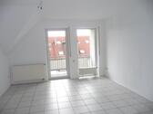 Foto - Gepflegte 3-Zimmer-DG-Wohnung - 568,00&nbsp;EUR Kaltmiete, ca.&nbsp; 75,00&nbsp;m&sup2;