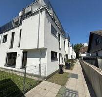 Townhouse in Frankfurt mit Garten und Terrasse!+ EINBAUKÜCHE! - Frankfurt am Main West
