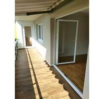 Großzügige 2-Zimmer-Wohnung mit Parkett, Balkon und Einbauküche - Osnabrück Fledder
