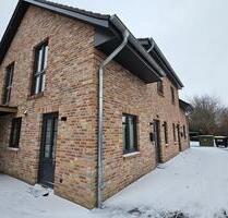 4-Zimmer-Doppelhaushälfte in Lohe-Rickelshof zu vermieten - Heide