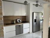 Foto - Moderne 2 Zimmer Wohnung + Tiefgarage, Loggia & Wellnessbereich